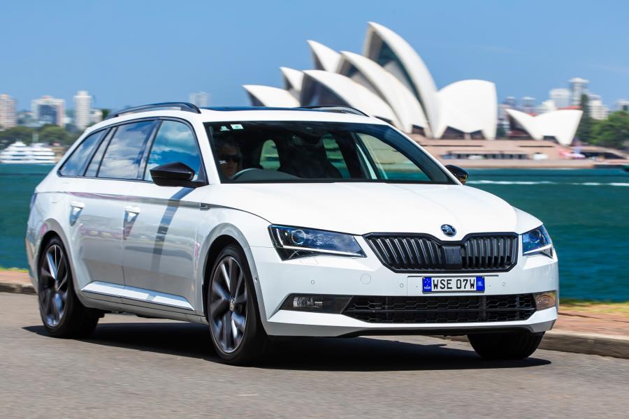  Skoda Superb Wagon 4x4 SportLine 2017 года  (AU) (фото 8 из 16)